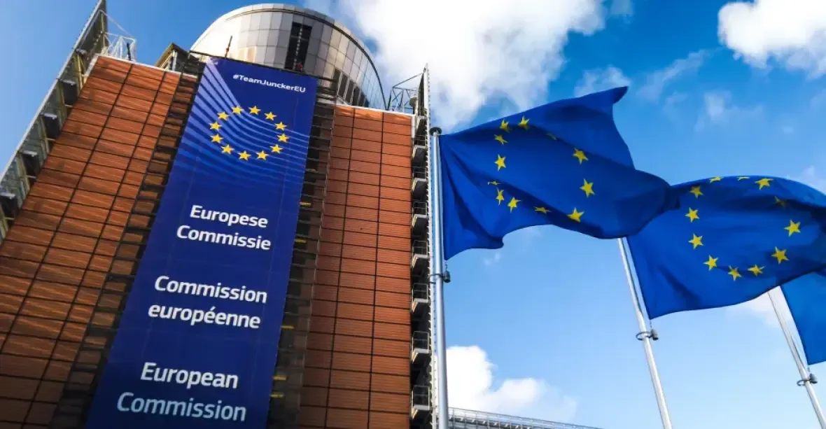 Evropský parlament žaluje Evropskou komisi kvůli spornému uvolnění peněz Maďarsku