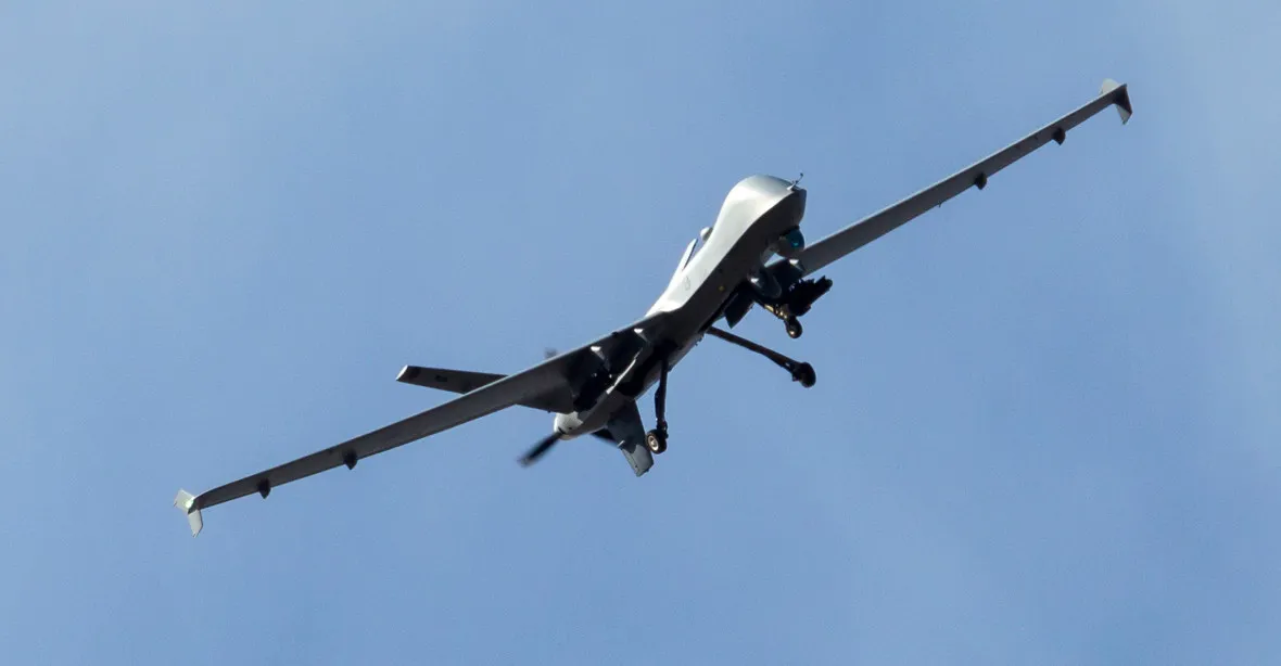 V Polsku v pondělí nouzově přistál americký dron, případ vyšetřuje armáda