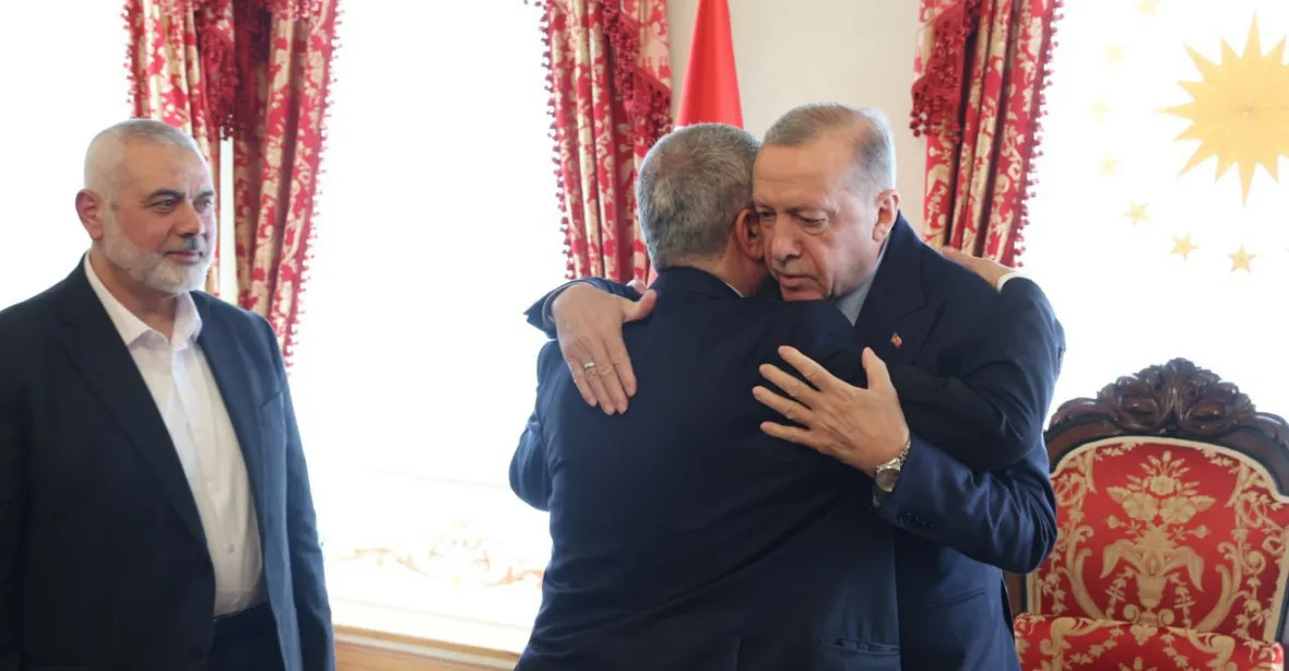 Erdogan přijal vůdce Hamásu a nazval ho bratrem. „Cesta k vítězství vede přes jednotu“