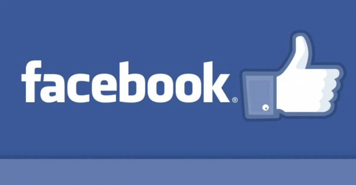 Oběť šikany na Facebooku vypátrala pachatele. Policie tápe