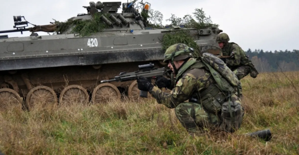 Za války Češi spoléhají na NATO. Ale sami nemají co nabídnout
