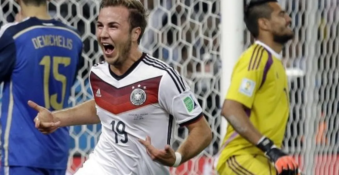 Němci jsou mistři světa ve fotbale. Po boji porazili Argentinu 1:0