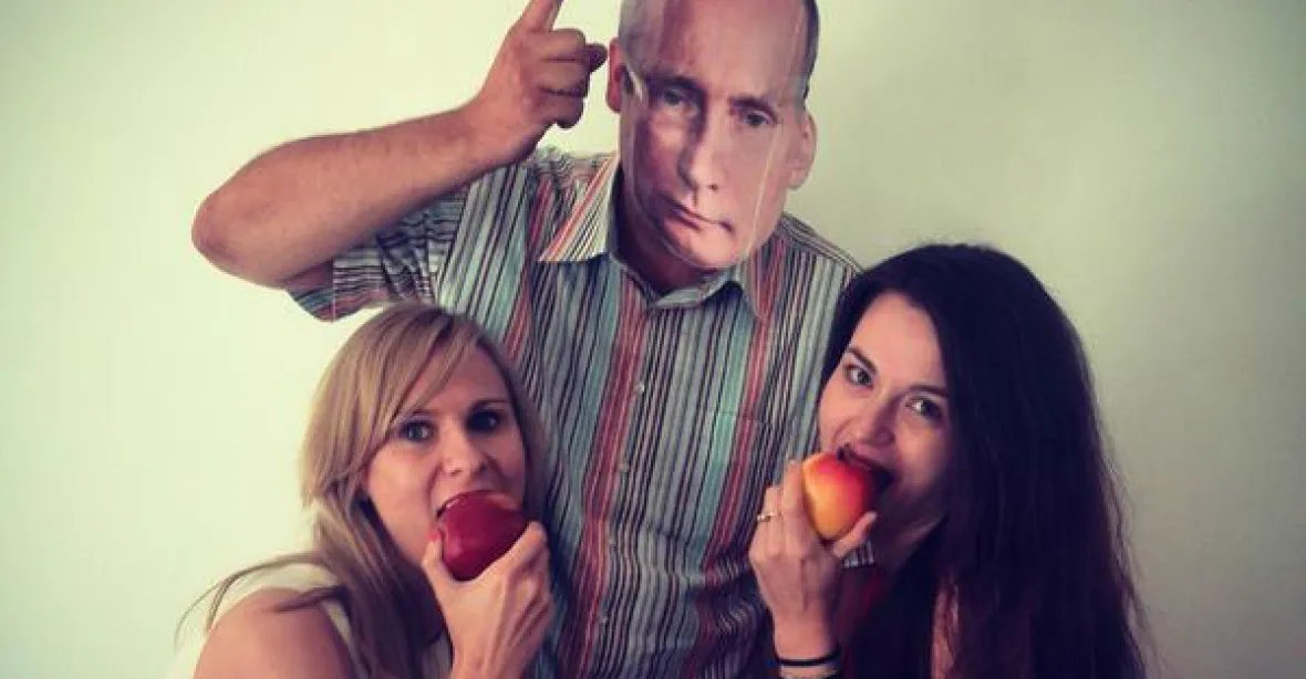 Jez jablka, naštveš Putina. Poláci se mstí za ruský zákaz dovozu