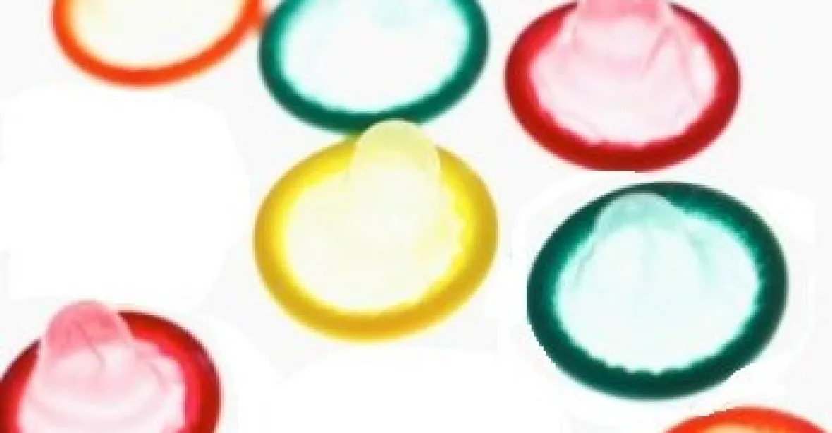 Točit porno bez kondomu? Porušení bezpečnosti práce