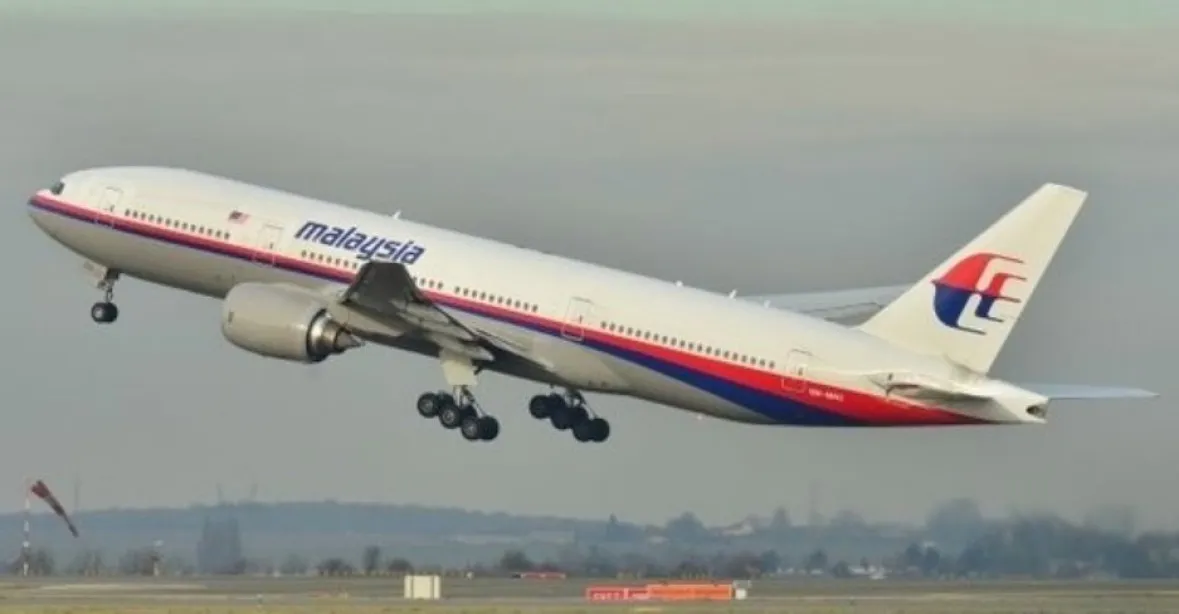 Zmizelé letadlo. Pátrání po MH370 má trvat další rok