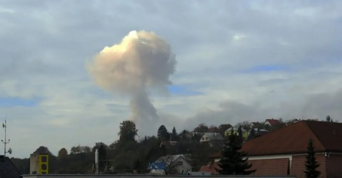 Výbuch na Zlínsku zničil sklad munice, dva lidé jsou pohřešováni
