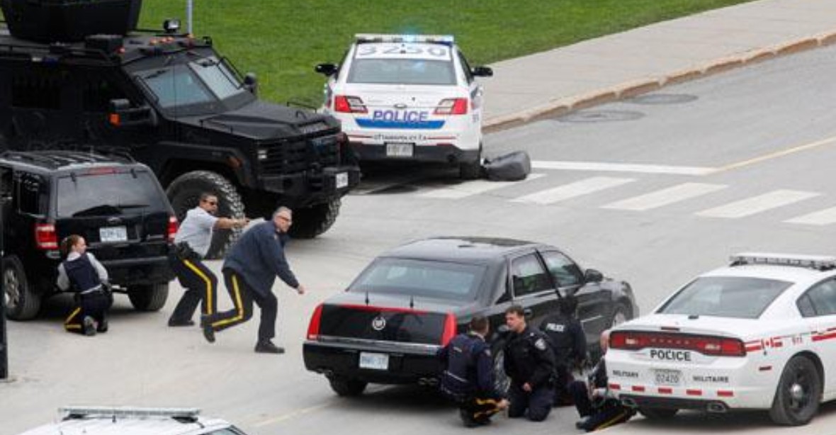 Kanada se po střelbě bojí teroristů, odložila i zápas NHL