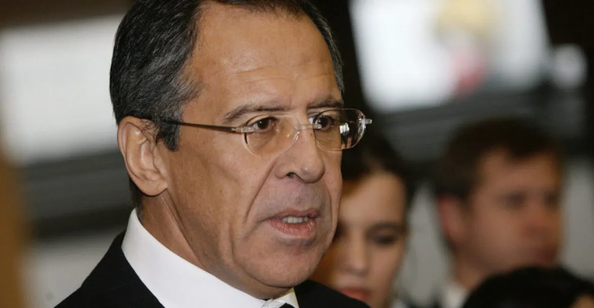 Západ chce sankcemi svrhnout ruský režim, tvrdí Lavrov