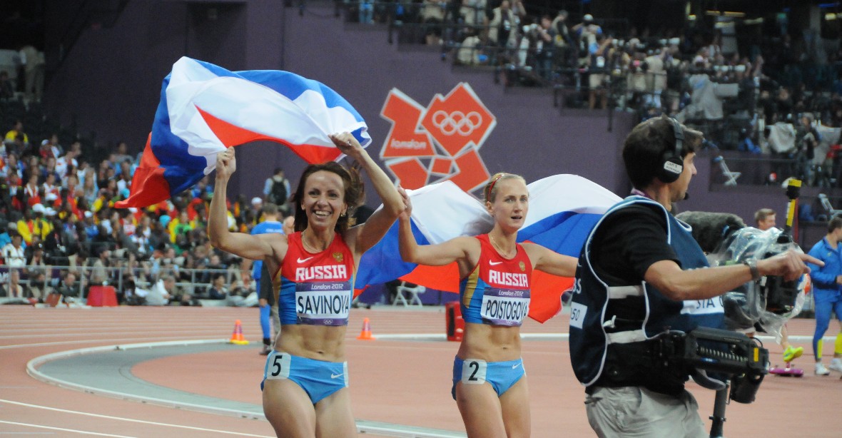 Skandál ruských atletů: k dopingu se přiznala i vítězka OH