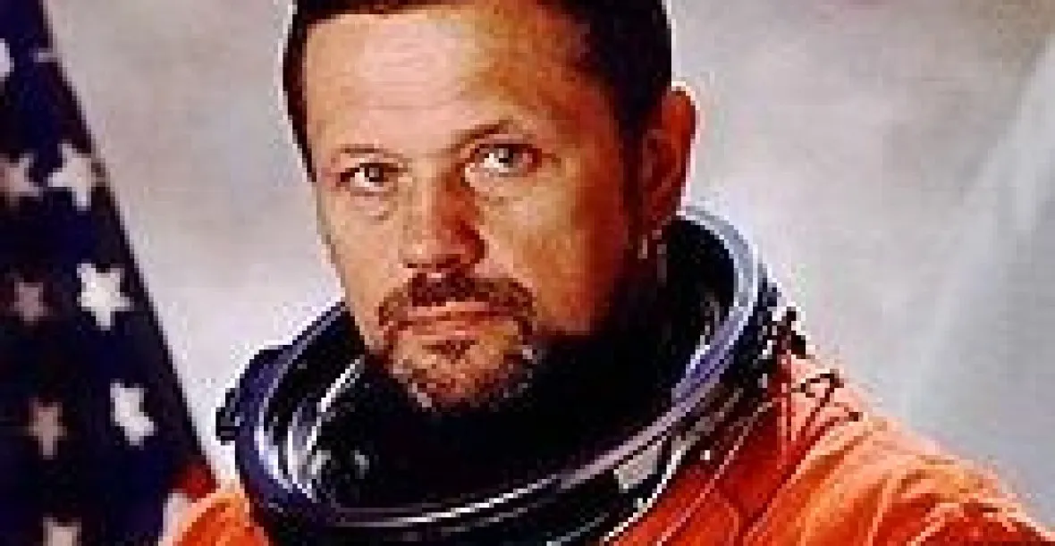 Zemřel Rus, který držel kosmonauty 520 dní 'na Marsu'