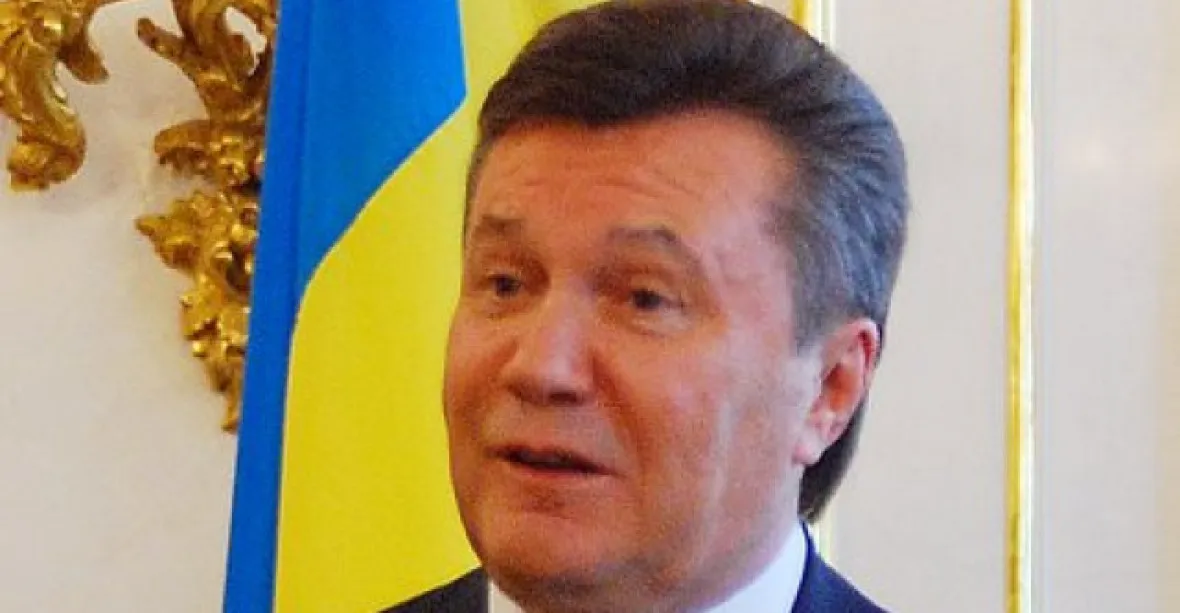 Na Ukrajině zmizel Janukovyčův zlatý bochník chleba