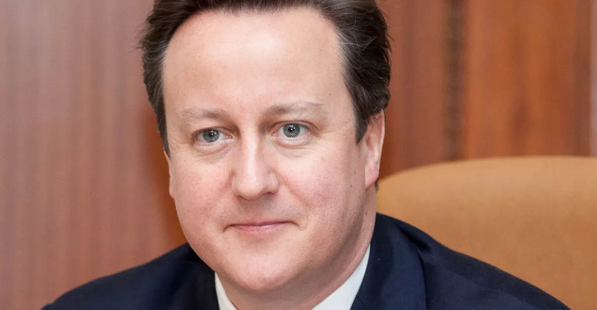 Cameron v ostře sledované debatě: Chcete jen větší dluh a více daní