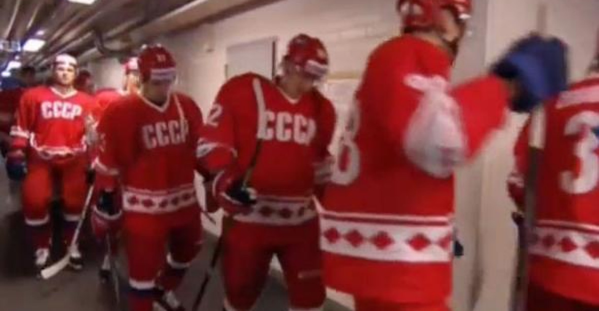 Ruští hokejisté nastoupili v dresech Sovětského svazu