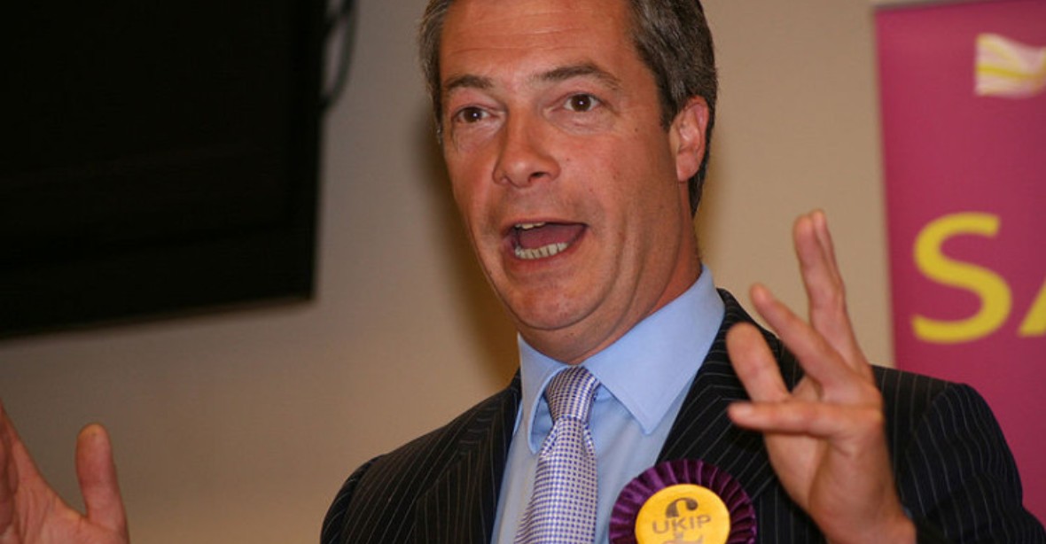 Drtivá porážka UKIP: do sněmovny neprošel ani lídr Farage