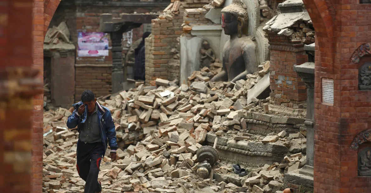 V Nepálu opět zabíjelo mohutné zemětřesení