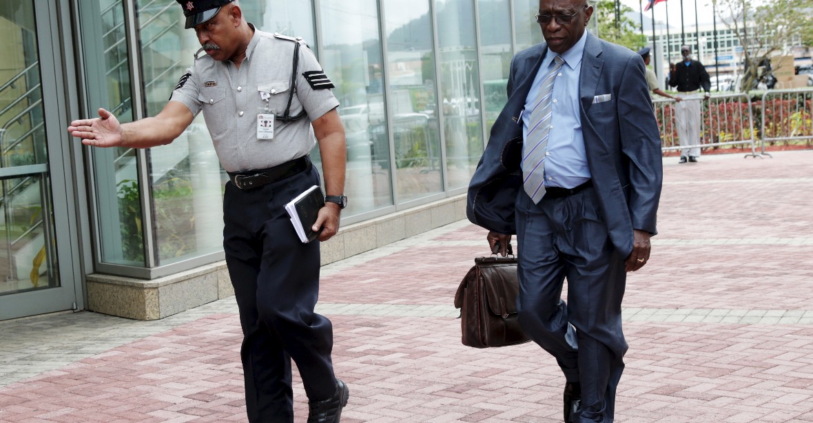 „Korupčníci“ FIFA se ocitli na seznamu Interpolu