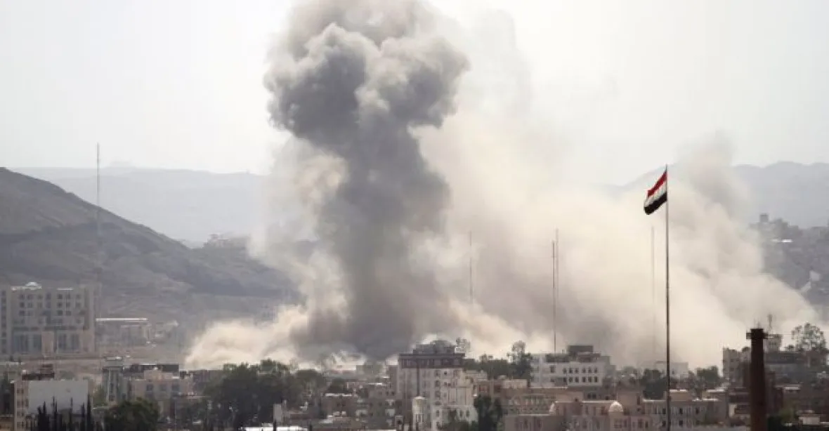 V Jemenu uprchlo víc než tisíc vězňů, včetně členů Al-Káidy