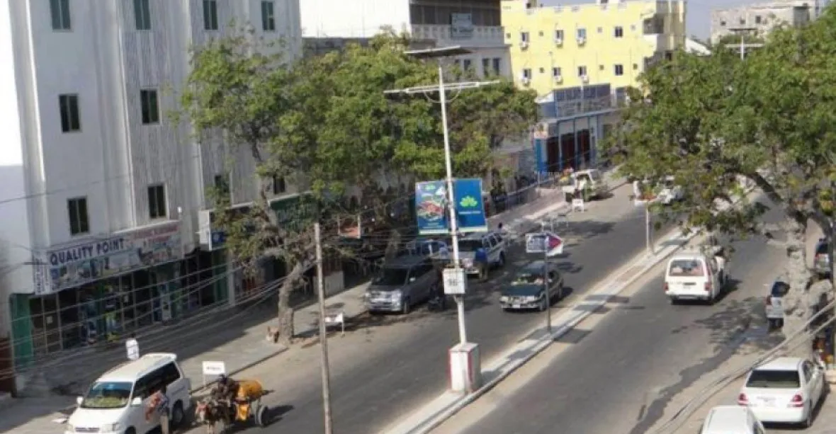 Islamisté udeřili na hotel v Somálsku. Obětí je přes deset