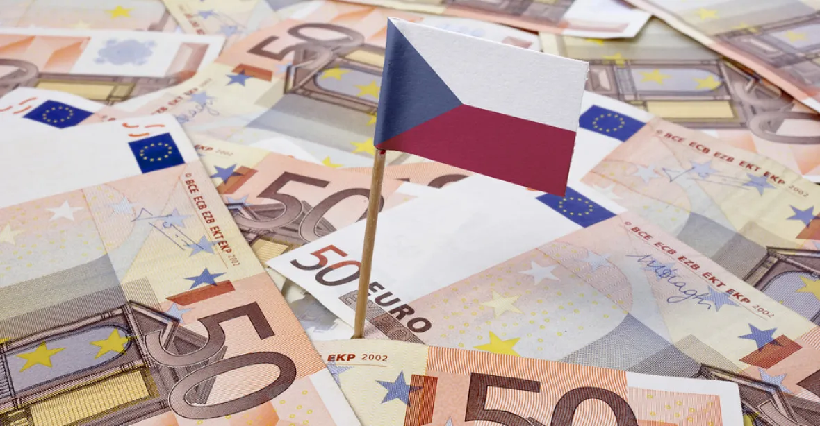 Česká ekonomika v čele růstu EU. Ženou ji investice
