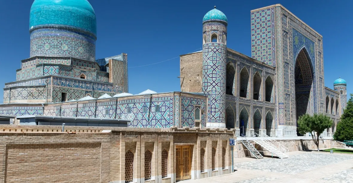 Uzbekistán zakázal mladým chodit v pátek do mešit