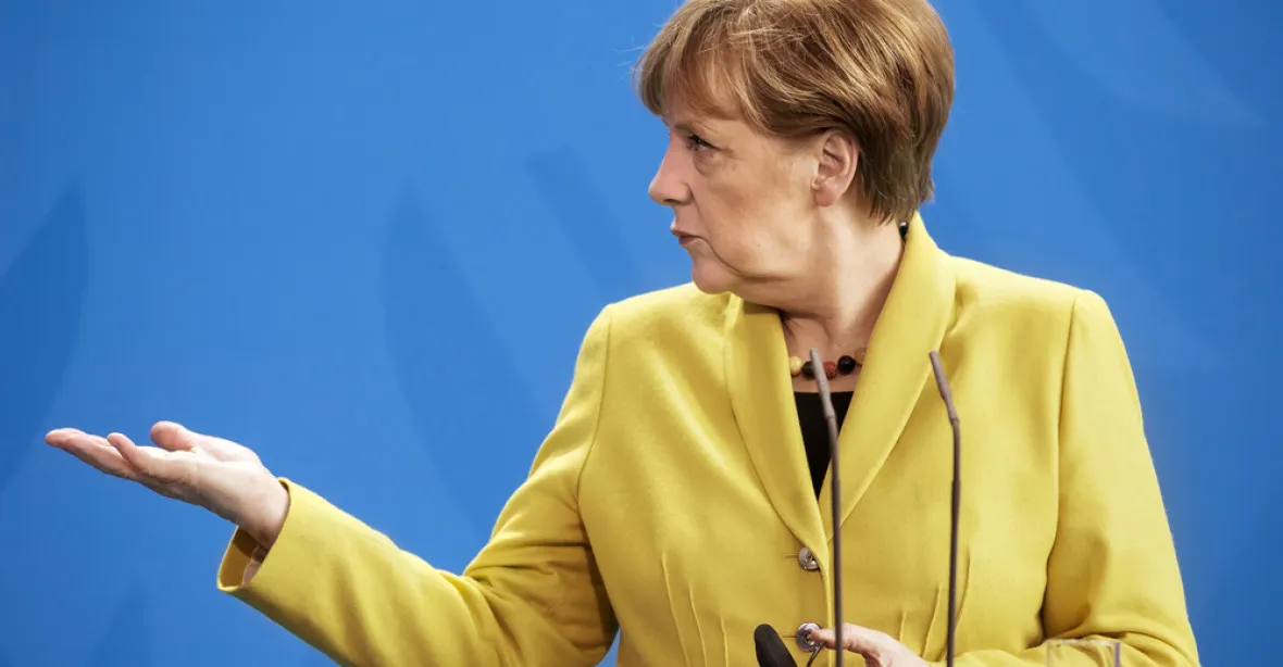 Je příliš vstřícná, soudí Němci. Merkelové klesá popularita