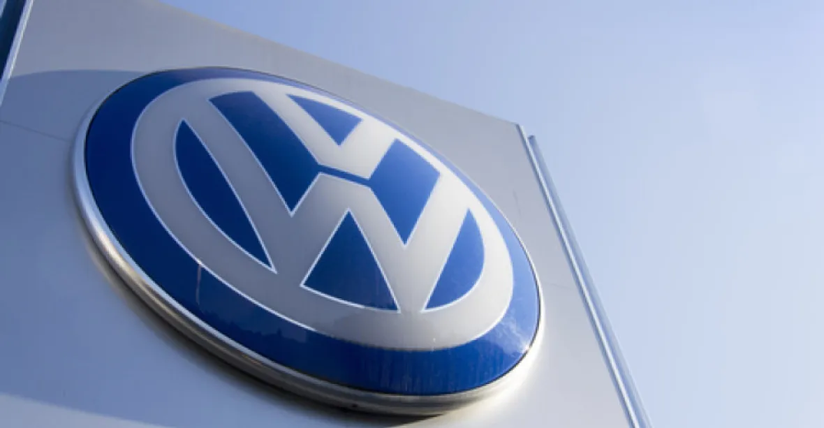 Volkswagen strhl skandál Dieselgate do hluboké ztráty
