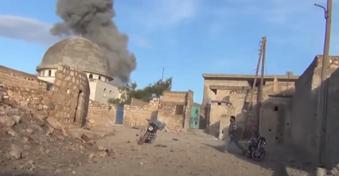 VIDEO: Ruské bomby drtí syrské civilisty