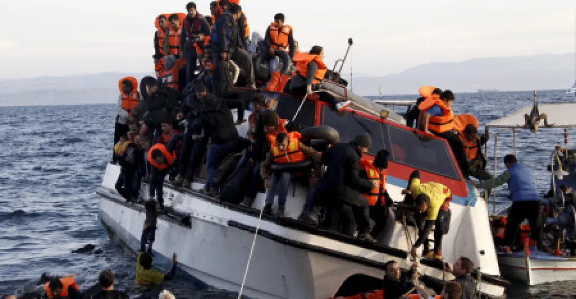 V Egejském moři se utopilo dalších 18 migrantů, z toho sedm dětí