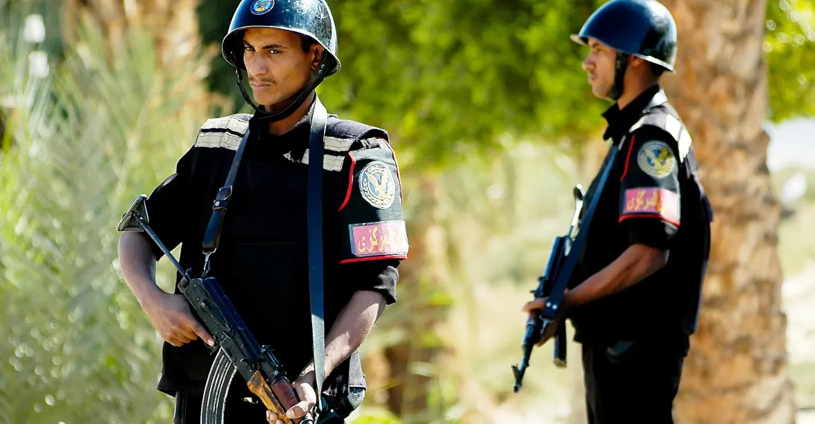 Islamisté při útoku na hotel na Sinaji usmrtili čtyři lidi
