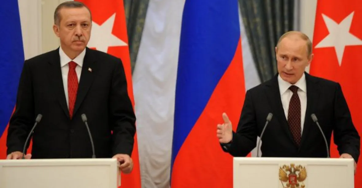 Putin trestá Turecko sankcemi. Postihnou obchod i dopravu