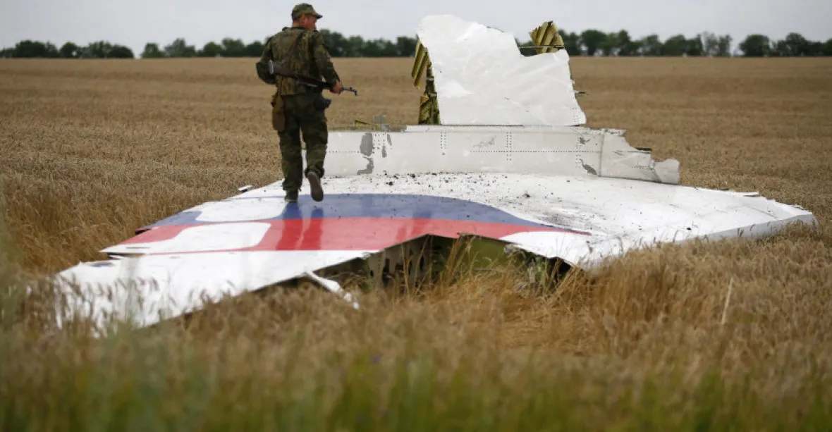 Policista prodával Holanďanům „suvenýry“ z letu MH17