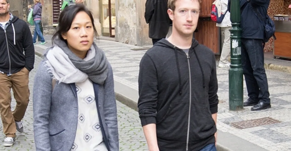 Zuckerberg má dítě a vzdává se 99 % akcií Facebooku