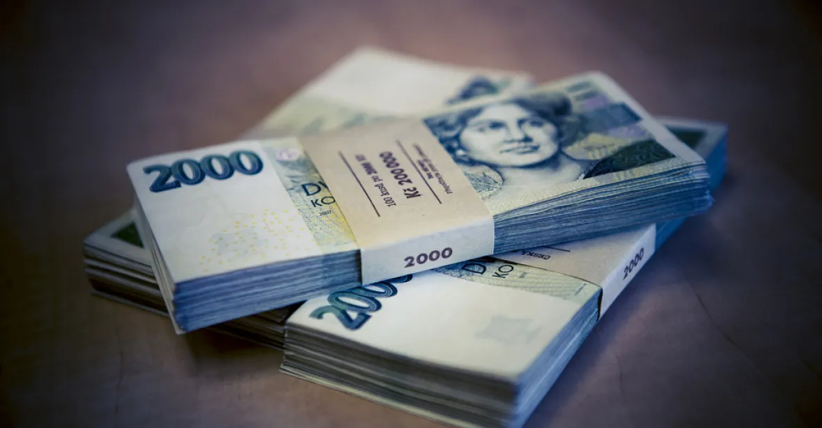 ‚Bohatí jsou namyšlení.‘ Tři čtvrtiny Čechů mají k majetným výhrady