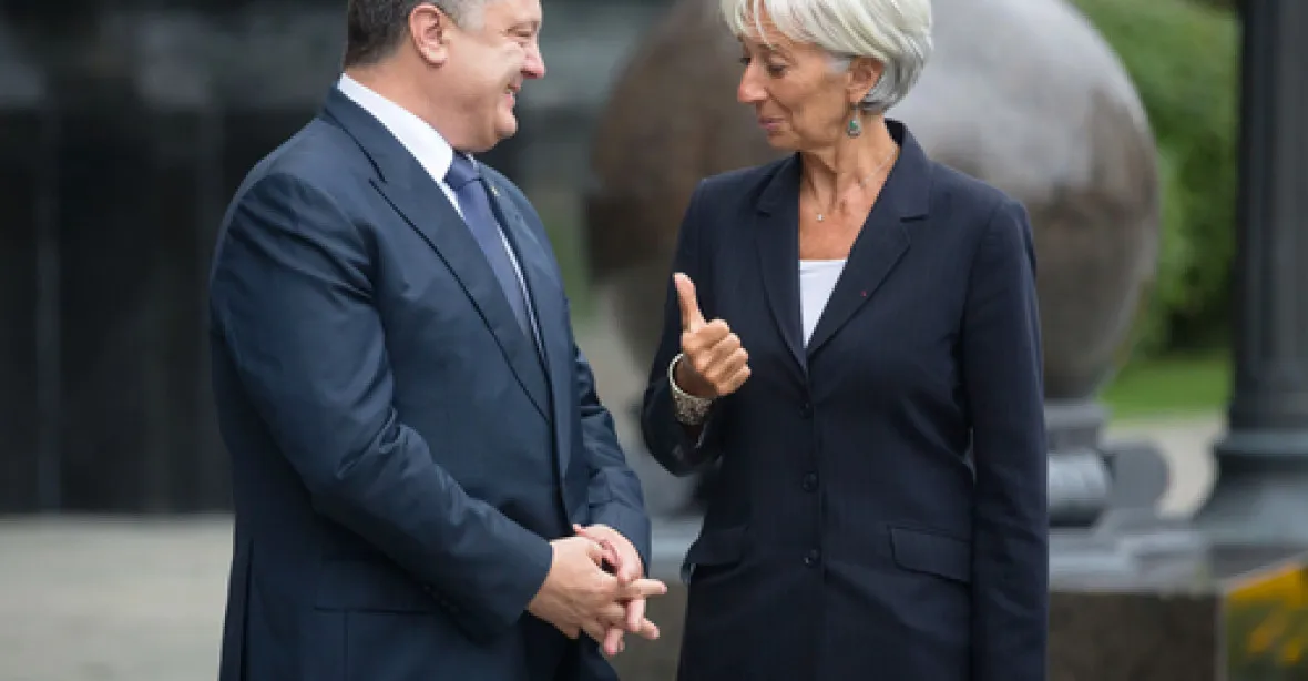 MMF pozastavuje penězovod na Ukrajinu. Dokud nebude jasno