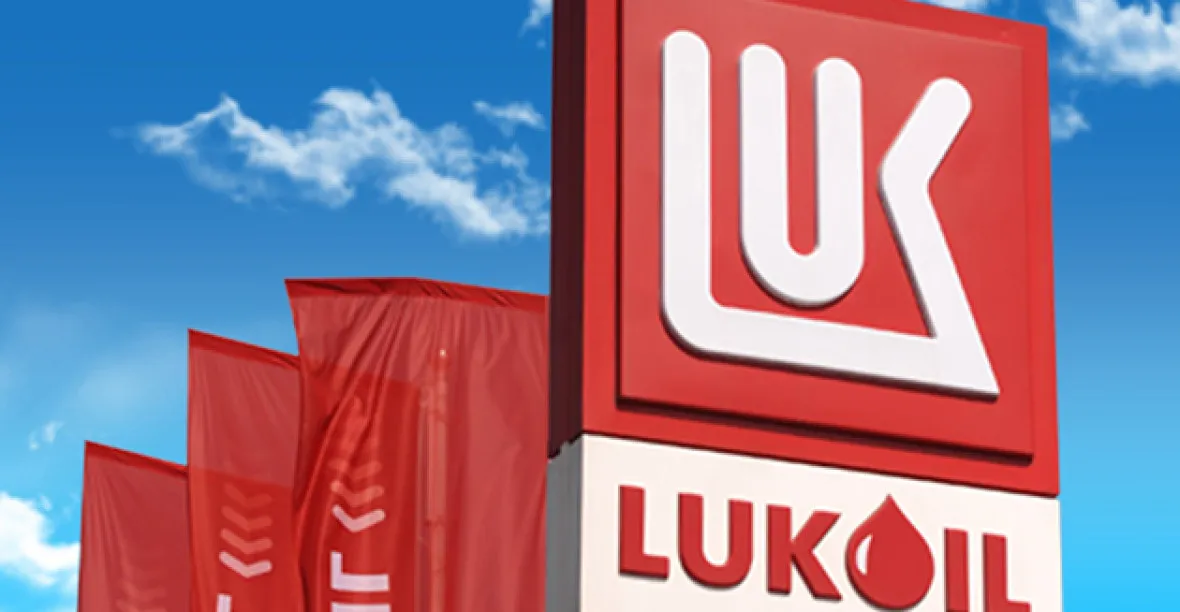 Lukoil se dál stahuje z Evropy. Kvůli protiruským náladám