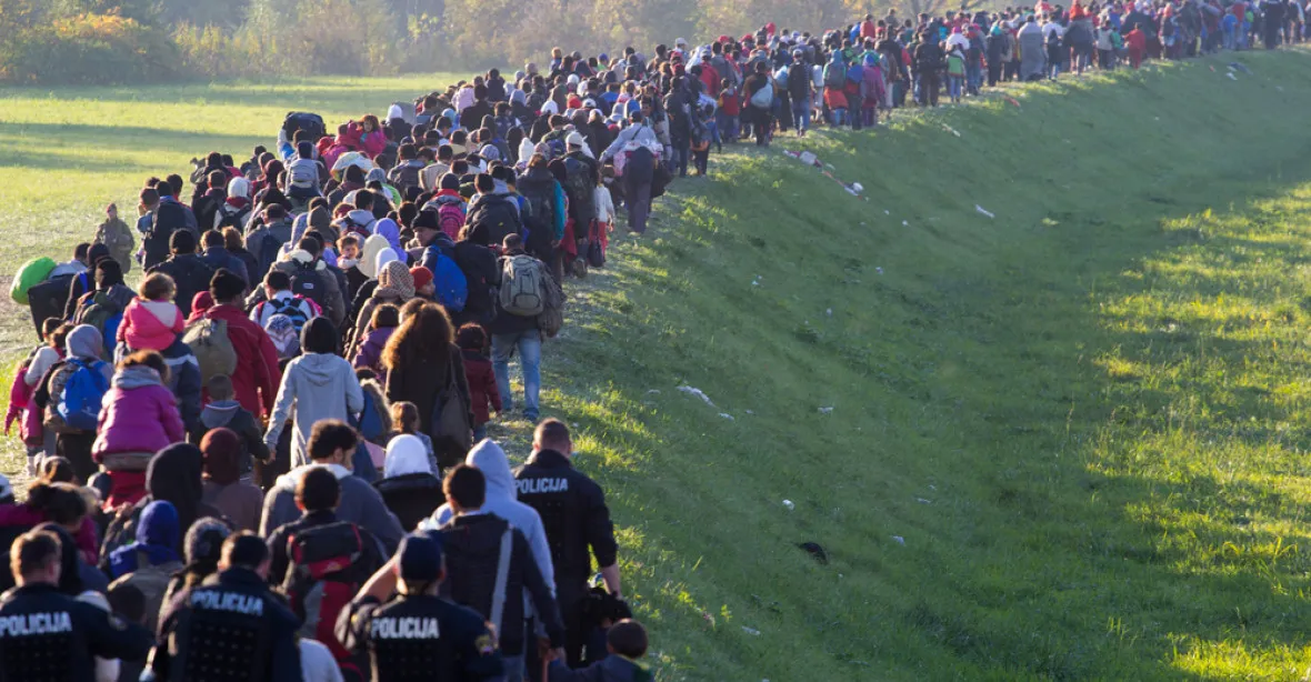 Nebudeme měnit migrační politiku, vzkazuje Maďarsko do Bruselu