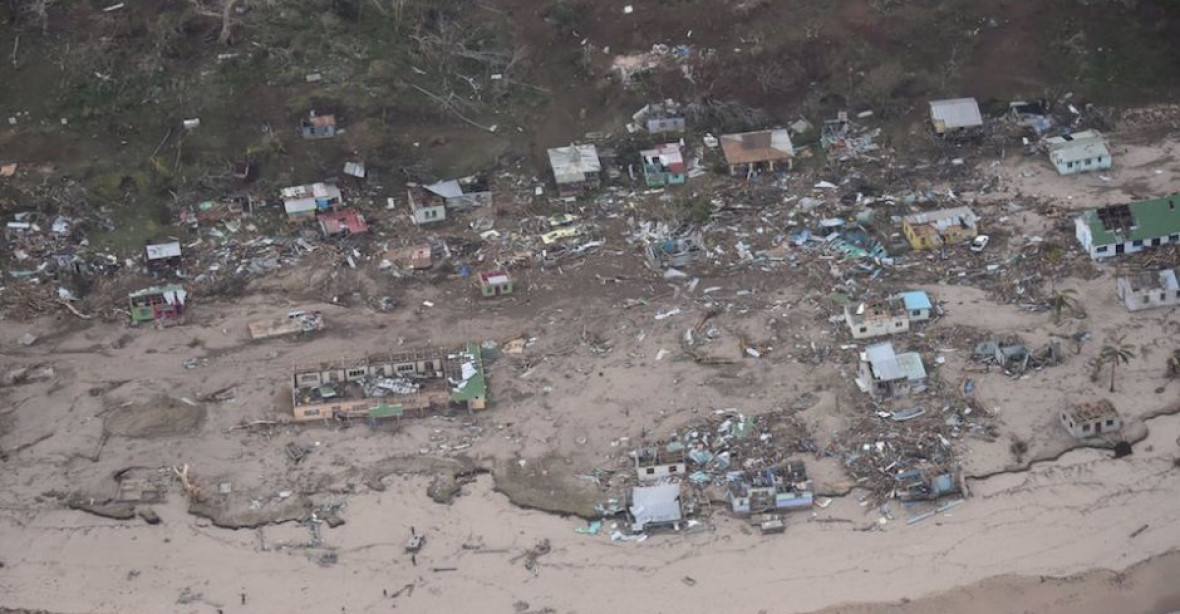 Bouře zabila na Fidži 29 lidí. Osm tisíc muselo opustit své domovy