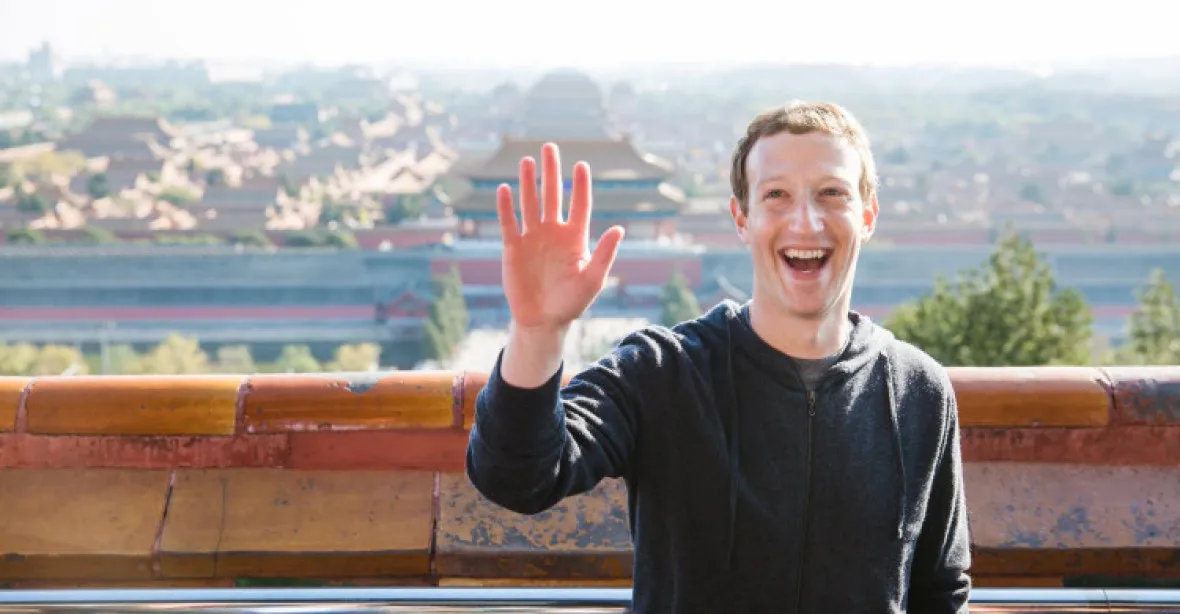 Zuckerberg: Facebook bude chránit migranty a proti odpůrcům zakročí