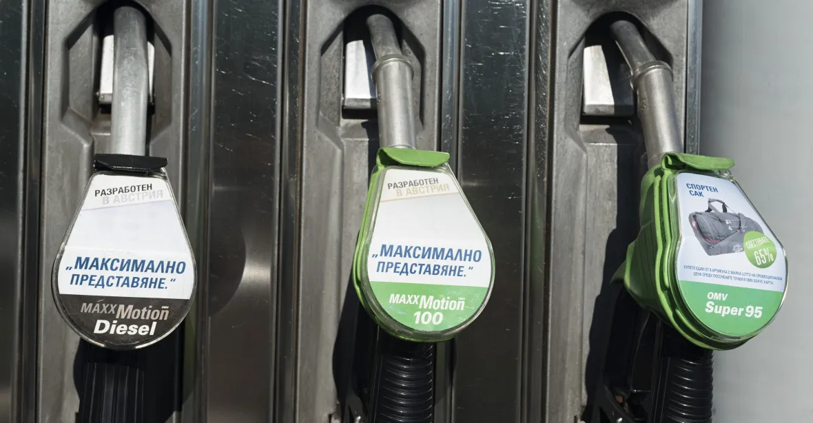 Benzín od IS prý prodávají pumpy v Bulharsku