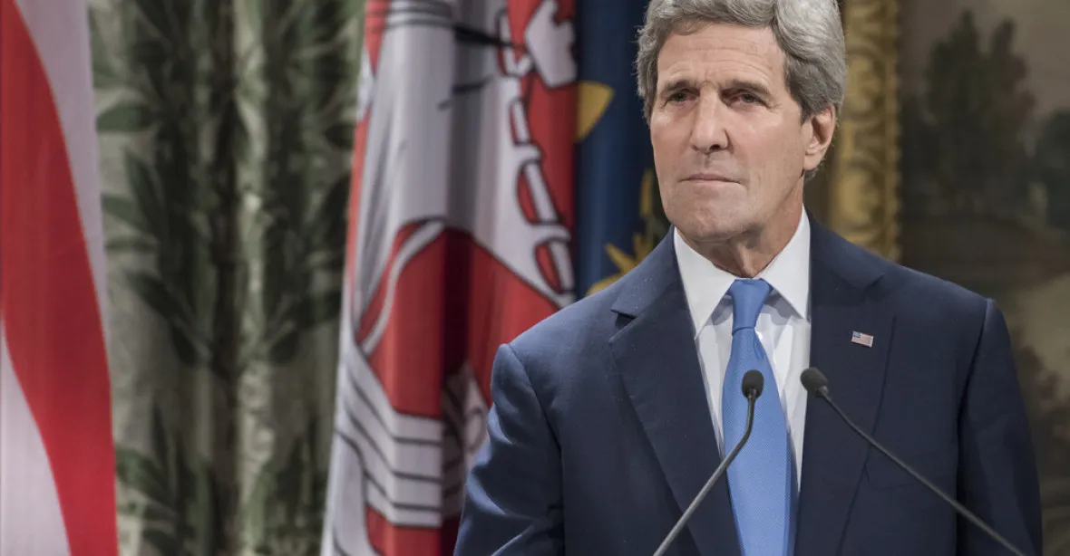 Kerry: Islámský stát přišel za tři týdny o 600 vojáků