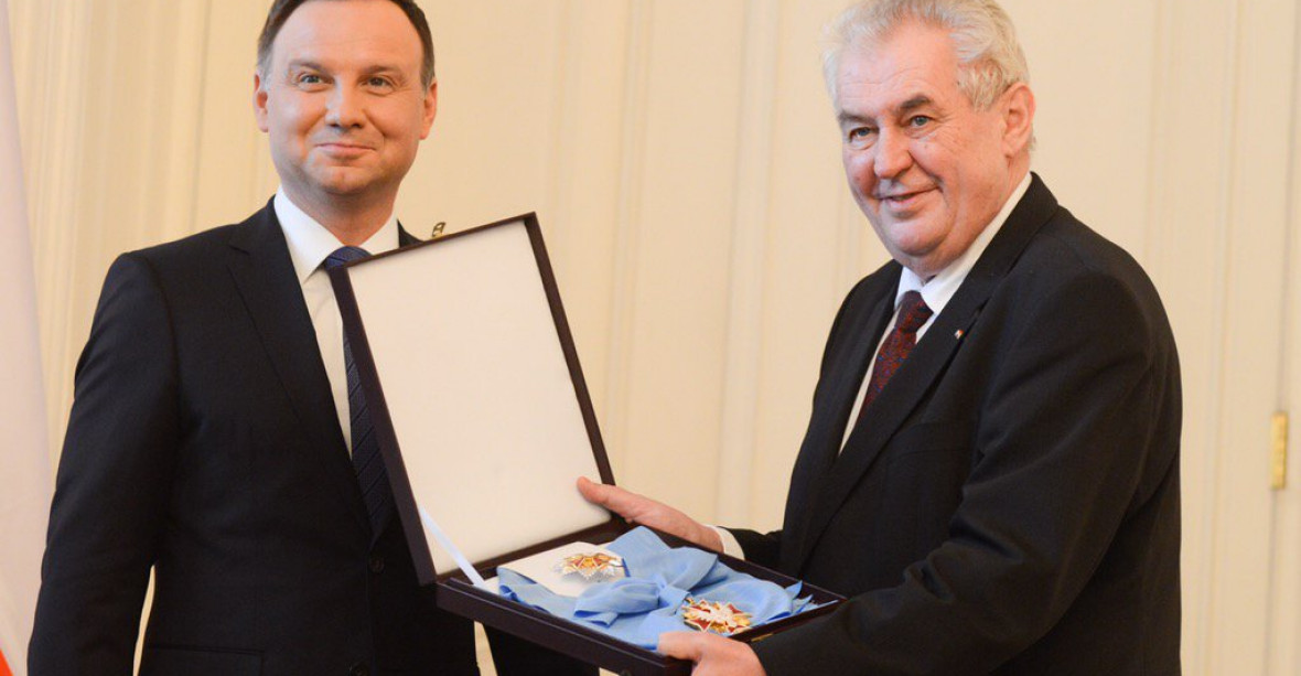 Zeman podpořil polského prezidenta a vládu proti moralizování z EU