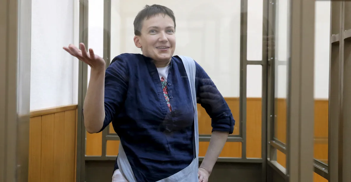 22 let pro Savčenkovou. Porošenko nabízí výměnu zajatců