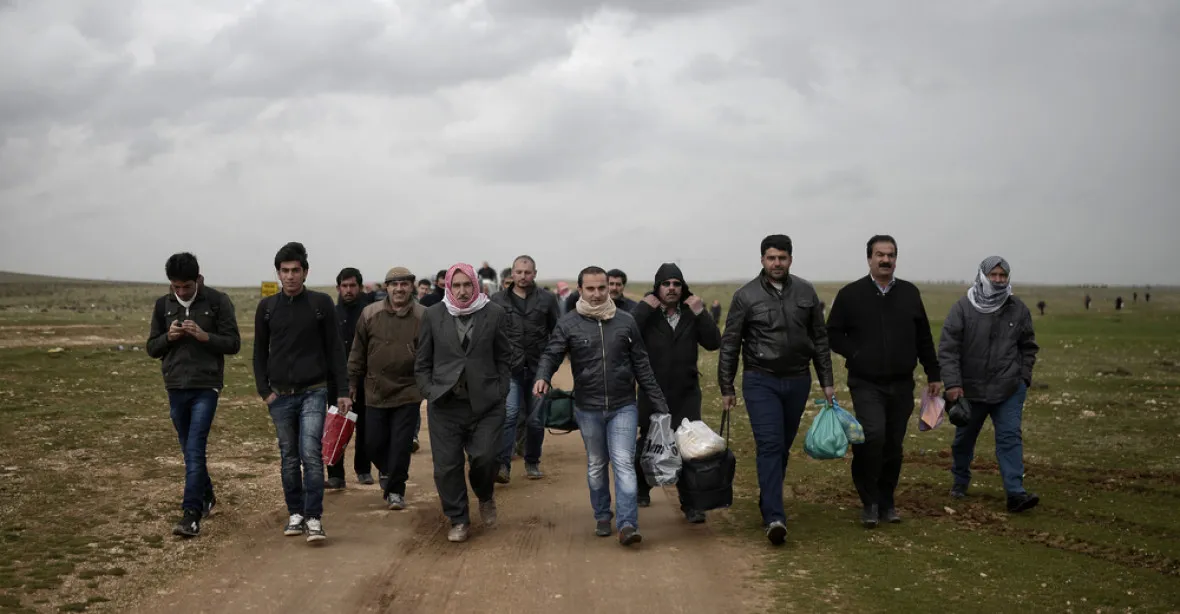 Uprchlíky nechceme, říká Rakousko. Na hranicích s Itálií budou vojáci