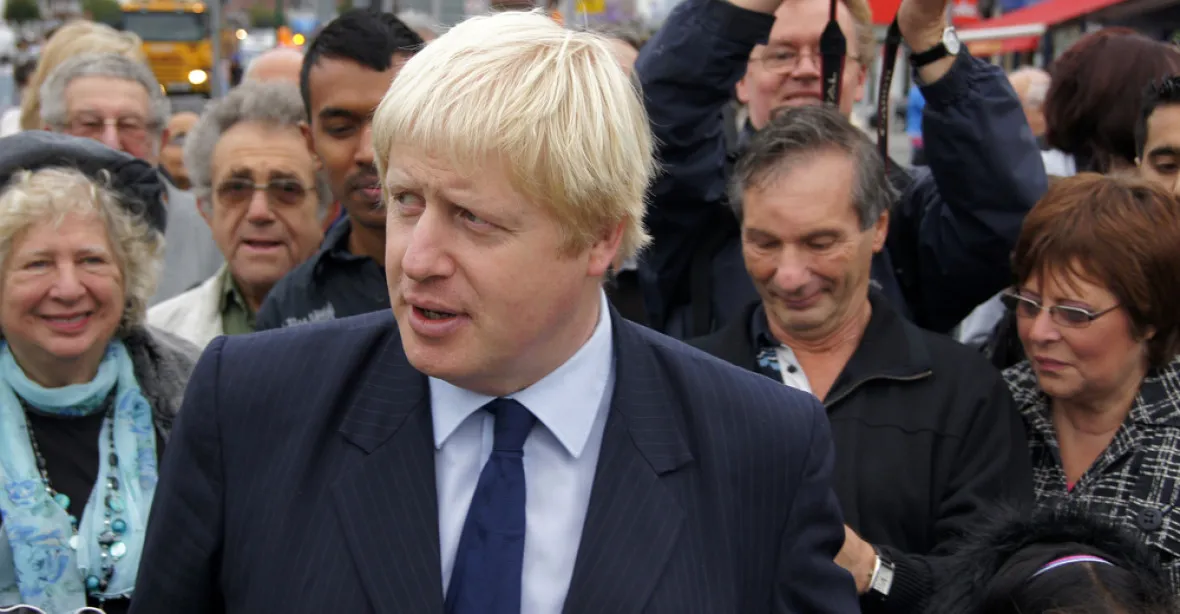 EU pokračuje v Hitlerově cestě, tvrdí londýnský exstarosta Johnson