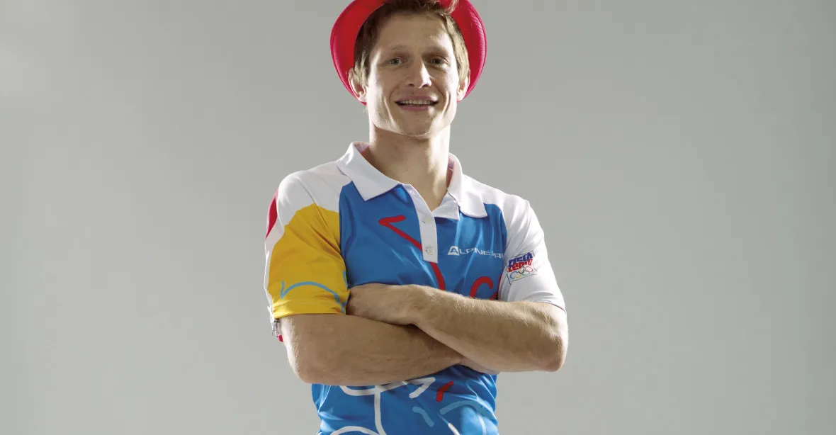 Místo holínek klobouky. Sportovci předvedli oblečení pro Rio