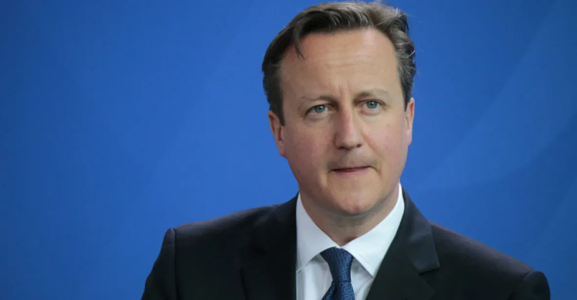 Cameron ve středu odstoupí, premiérský úřad převezme Mayová