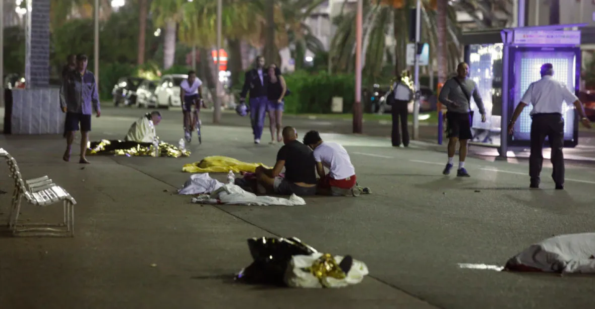Islámský stát se přihlásil k vražednému útoku v Nice