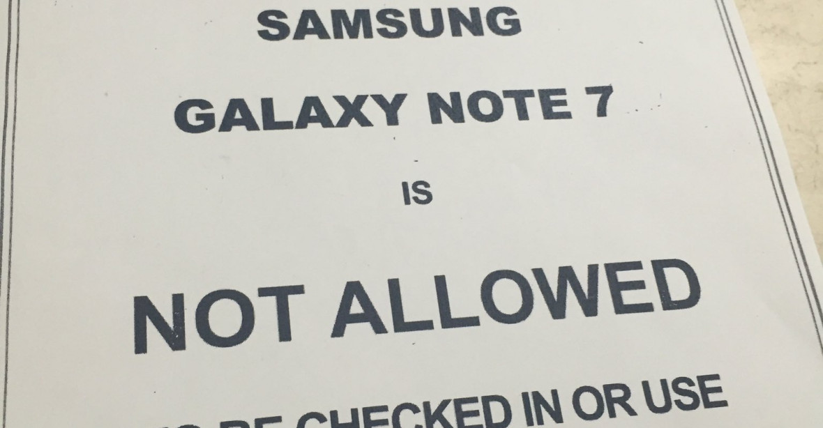 Do letadla si nesmíte vzít Samsung Galaxy Note 7. Hrozí výbuch