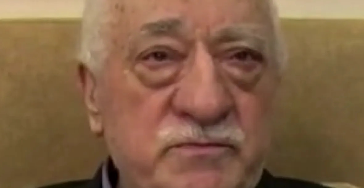 Turecko oficiálně požádalo USA o zatčení Gülena, jež měl zosnovat puč
