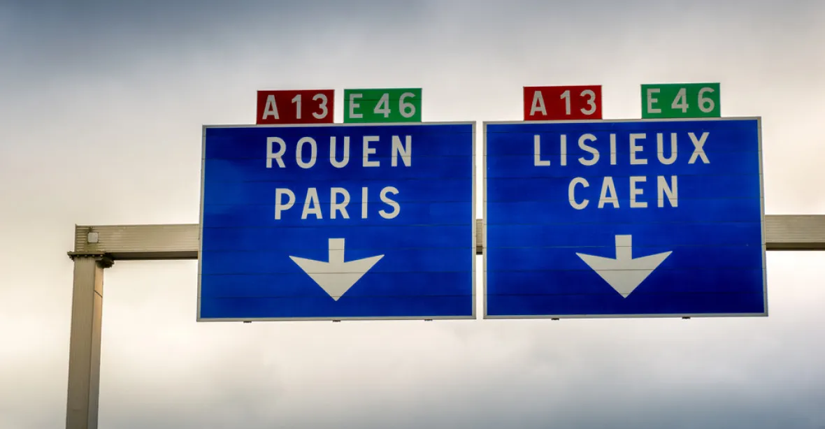 Francie tvrdě proti českým dopravcům. Padají pokuty za nízký plat řidičů